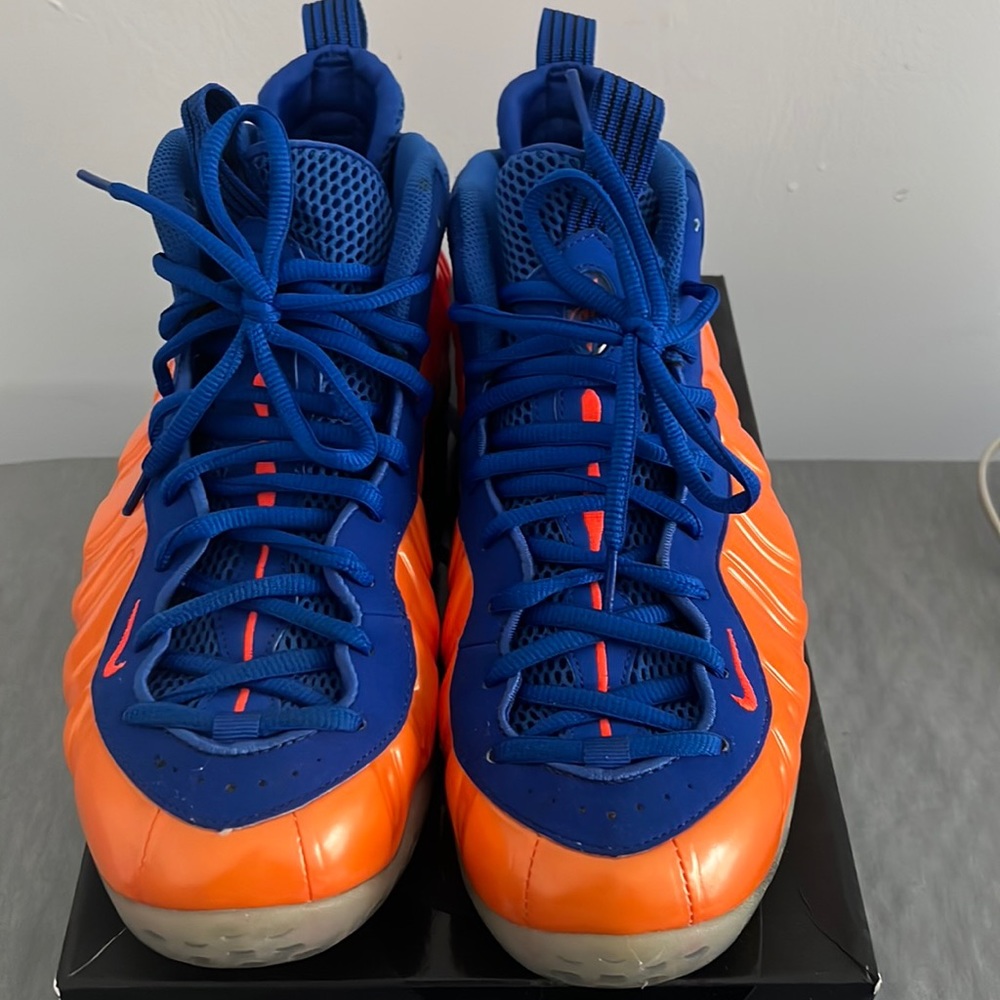 Nike foams for sale size 12.